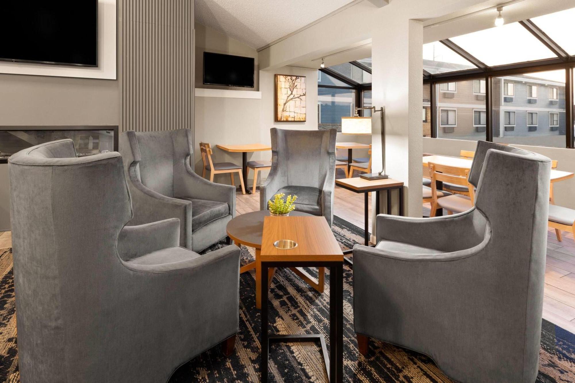 Americinn By Wyndham Chippewa Falls Ngoại thất bức ảnh